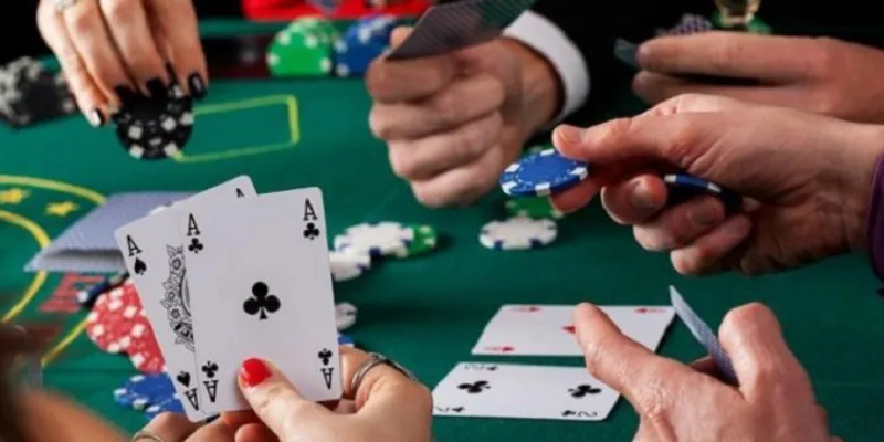 Các thứ hạng tay bài poker – Yếu tố quyết định thành công trong ván bài 4 Four of a Kind – Sức mạnh của bốn lá bài